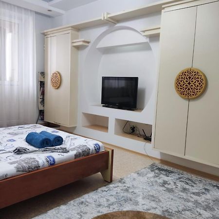Ferienwohnung X,Ata Almaty Exterior foto