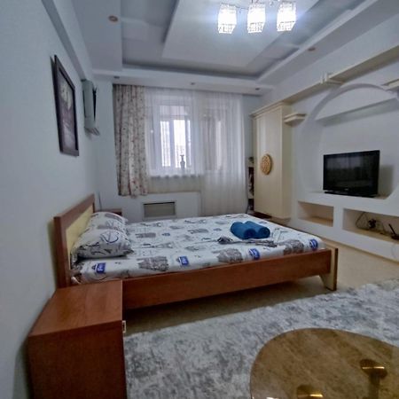 Ferienwohnung X,Ata Almaty Exterior foto