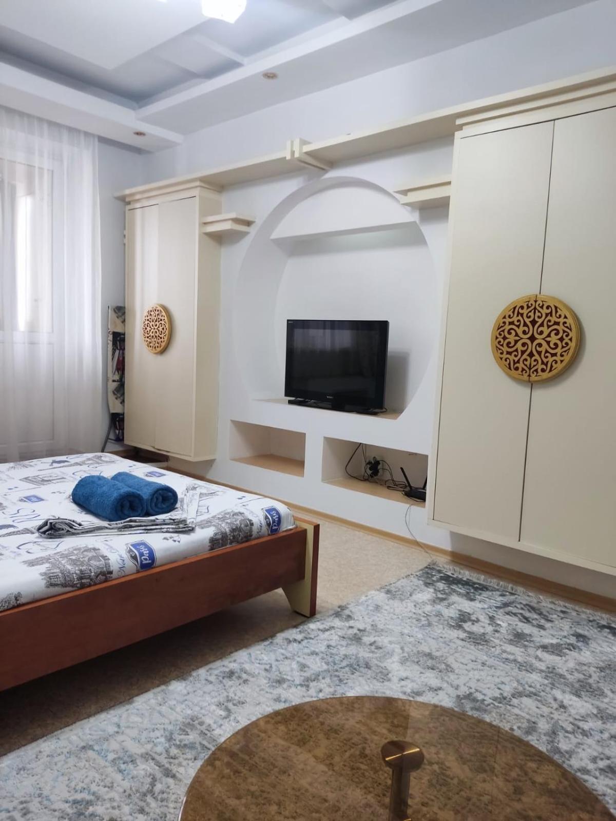 Ferienwohnung X,Ata Almaty Exterior foto